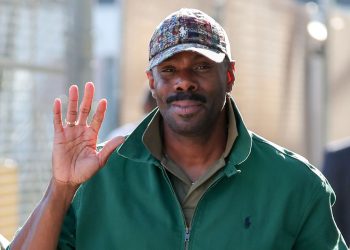 Hochgestellter Kragen: Wie Colman Domingo den Preppy-Look neu definiert