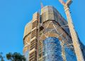 Höchstes Holz-Hybrid-Hochhaus der Welt erreicht seine Endhöhe