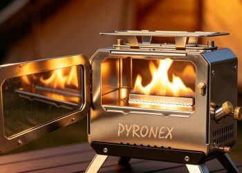 Kompakter Pyronex-Campingkocher vereint Kocher, Heizung und Laterne