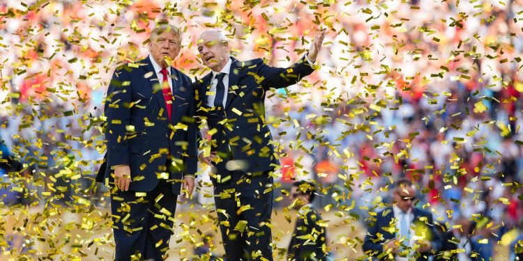 Scharfe Kritik an Infantino: FIFA plant Teilverkauf der WM