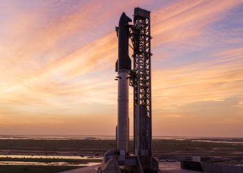 SpaceX testet neuartige Starlink-Satelliten bei 13. Starship-Flug