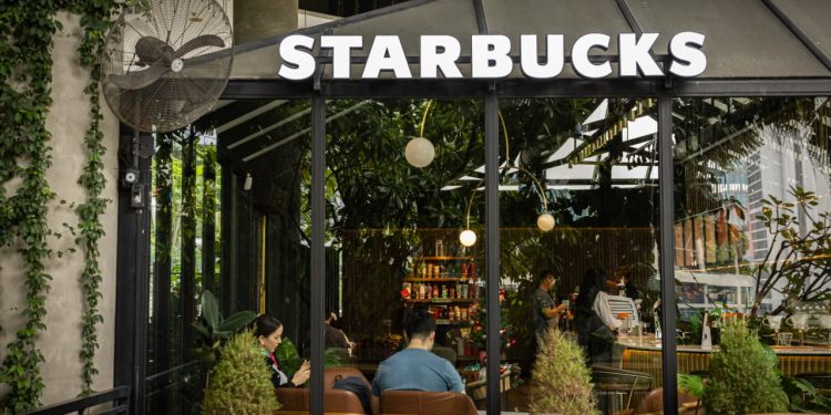 Starbucks vor Quartalszahlen: Wende der Kaffeekette zeigt Wirkung