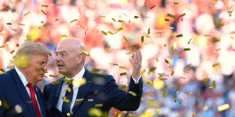 US-Kongress setzt FIFA-Chef Infantino wegen Trump-Nähe unter Druck