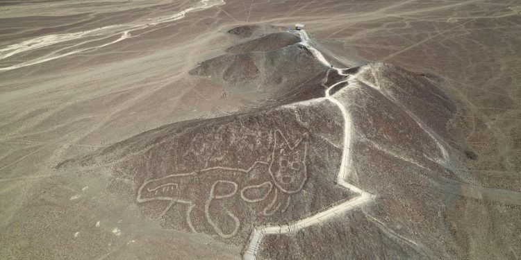Flugzeugabsturz an den Nazca-Linien in Peru fordert 13 Todesopfer