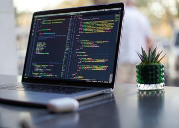 GitHub von schwerer Störung getroffen: Copilot und APIs betroffen