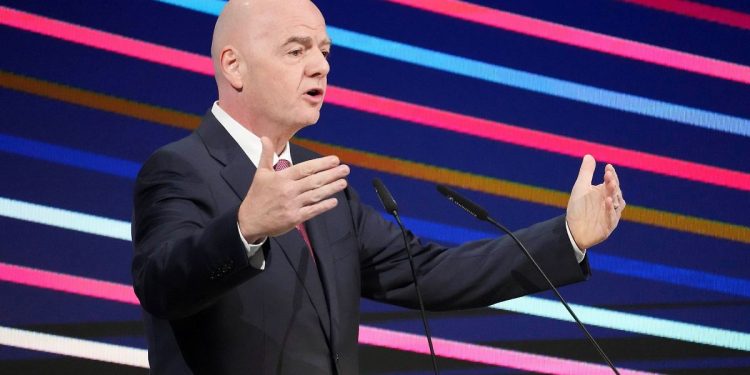 Trotz Bitte um Fernbleiben: Infantino reist zu Jugendturnier in Karibik