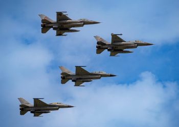 Kampfjet zerstört Sprengstoff-Drohne nahe OMV-Gasfeld im Schwarzen Meer