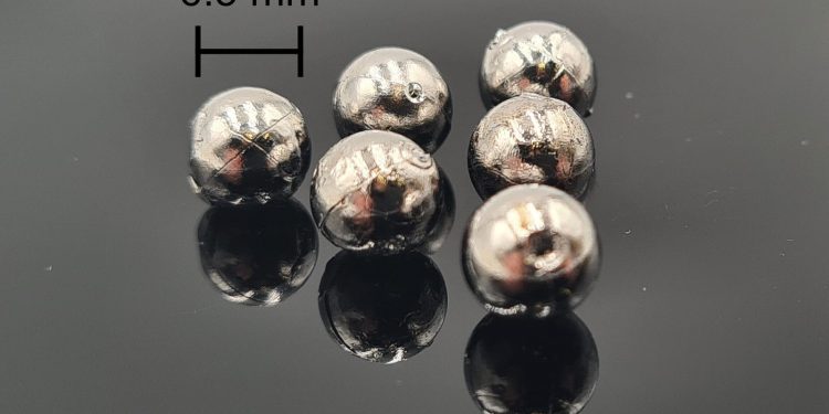 Materialforschung im All: Saarbrücker Team testet Speziallegierungen auf der ISS