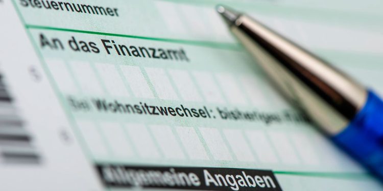 Steuerreform: Klingbeil will Freibetrag für Mitarbeiterrabatte streichen